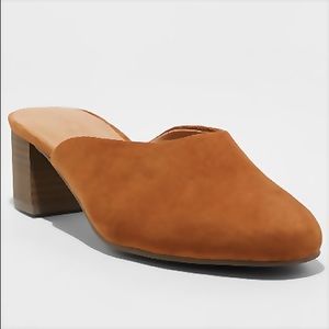 Target Avianna low vamp kitten heeled mules $6